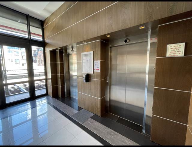 207M² OFFICE TO LET IN GARDENS