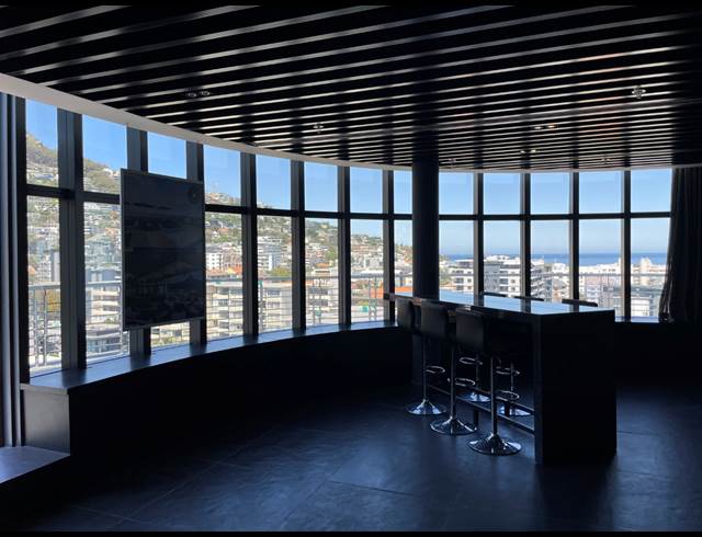 497M² OFFICE TO LET IN SEA POINT