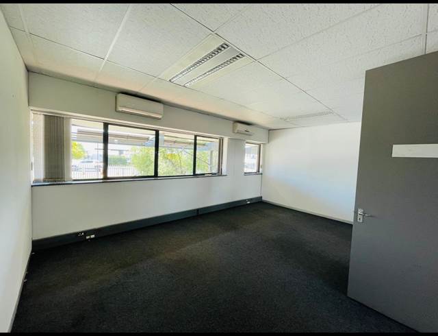 494M² OFFICE TO LET IN RANDJESPARK