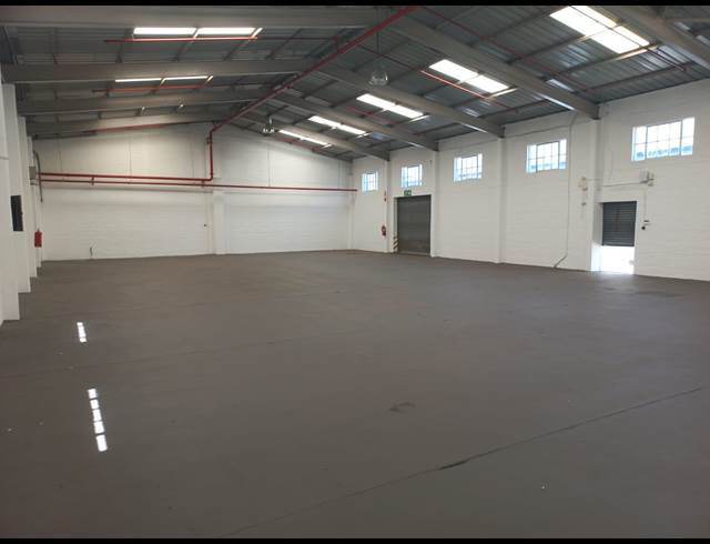 423M² WAREHOUSE TO LET IN MAITLAND