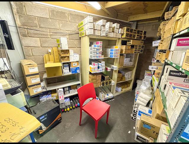 320M² WAREHOUSE TO LET IN NEW GERMANY