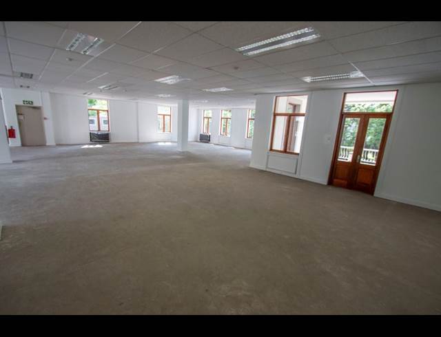 1,263M² OFFICE TO LET IN SANDTON CENTRAL
