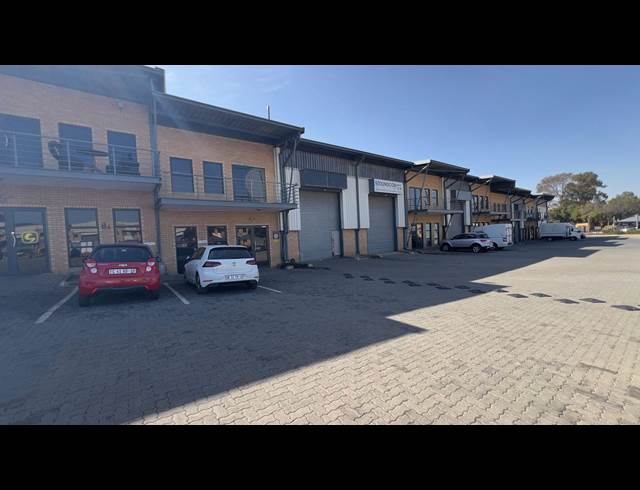 284M² WAREHOUSE TO LET IN DRIEHOEK