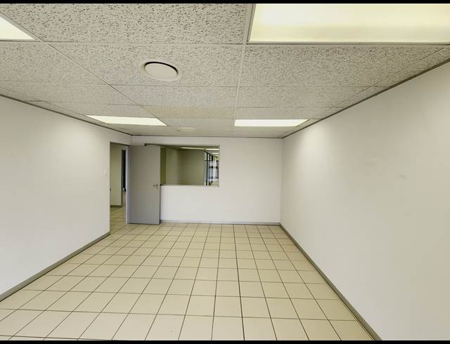 753M² OFFICE TO LET IN NORTH RIDING