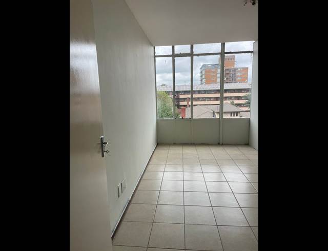 3 bed property to rent in ARCADIA