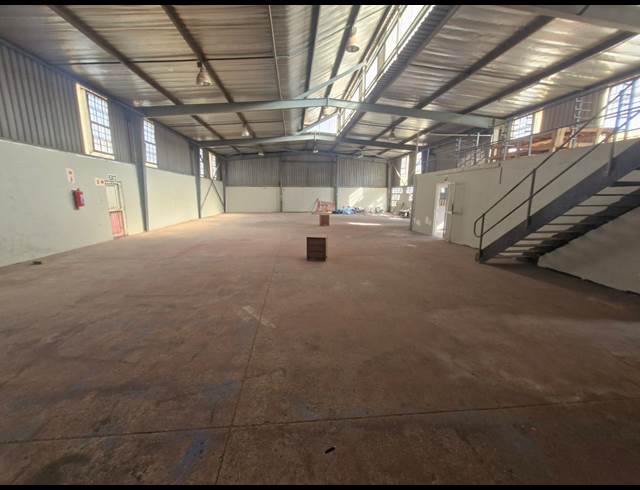 478M² WAREHOUSE TO LET IN DENVER