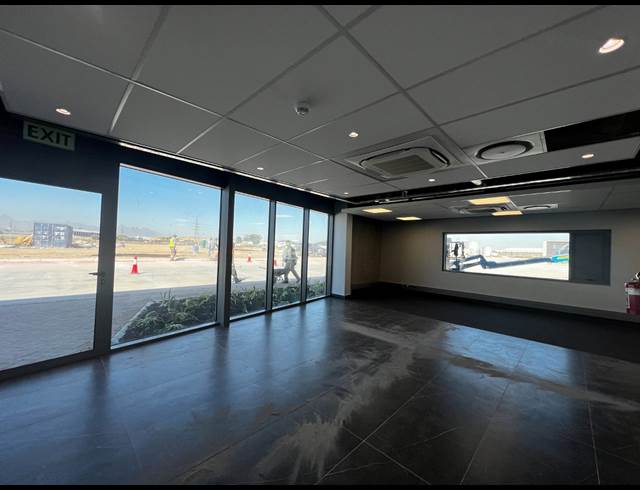 3,503M² FACTORY TO LET IN BLACKHEATH INDUSTRIAL