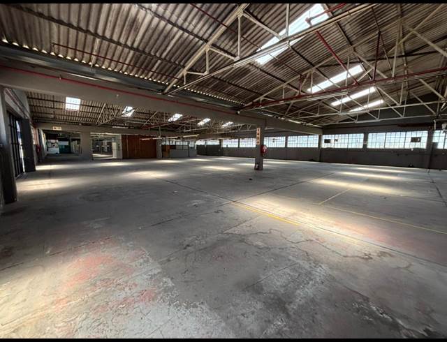 3,369M² WAREHOUSE TO LET IN EPPING INDUSTRIAL