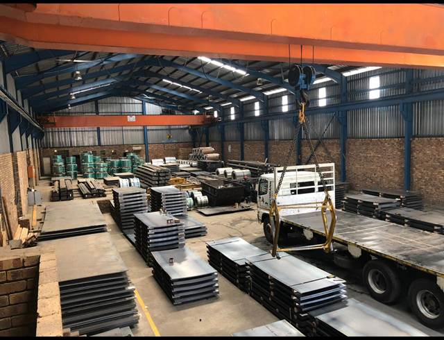 3,000M² WAREHOUSE TO LET IN GERMISTON CENTRAL