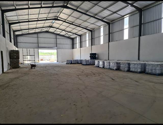 600M² WAREHOUSE TO LET IN CANELANDS