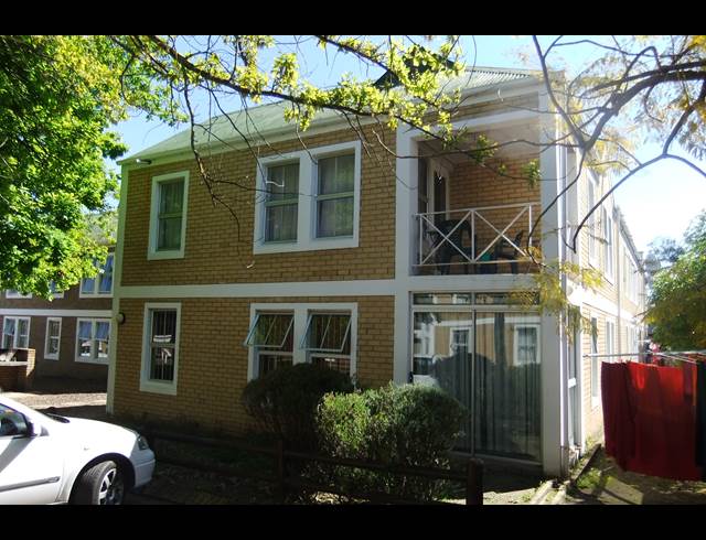 1 bed property to rent in LA COLLINE