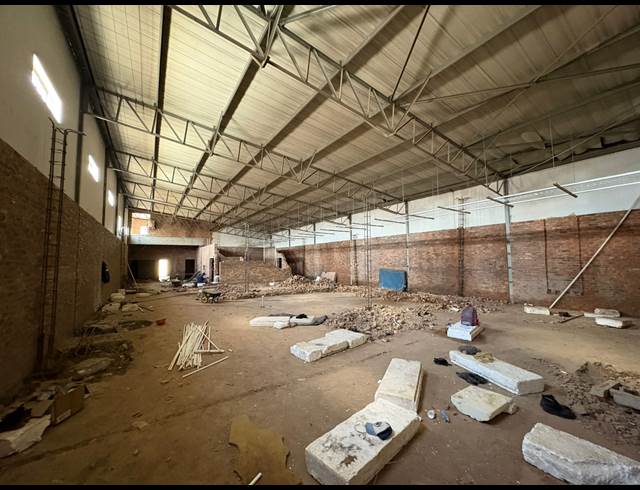 1,925M² WAREHOUSE TO LET IN GERMISTON CENTRAL