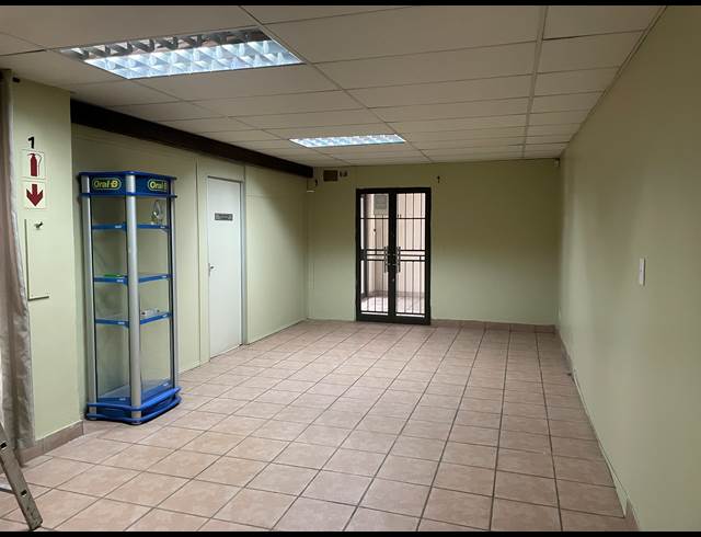 30M² OFFICE TO LET IN ELDORAIGNE