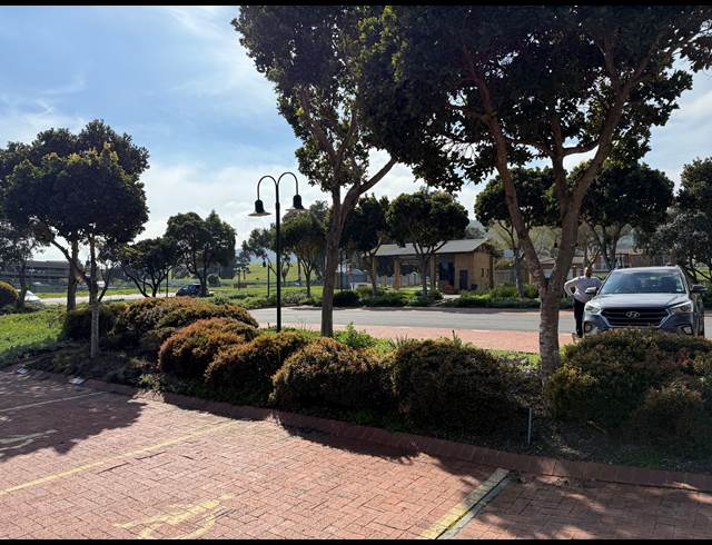 346.80M² OFFICE TO LET IN PLATTEKLOOF 3