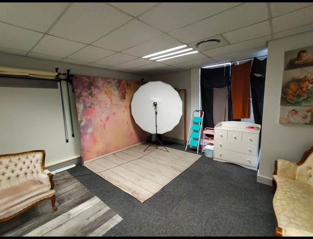 302M² FACTORY TO LET IN STIKLAND INDUSTRIAL