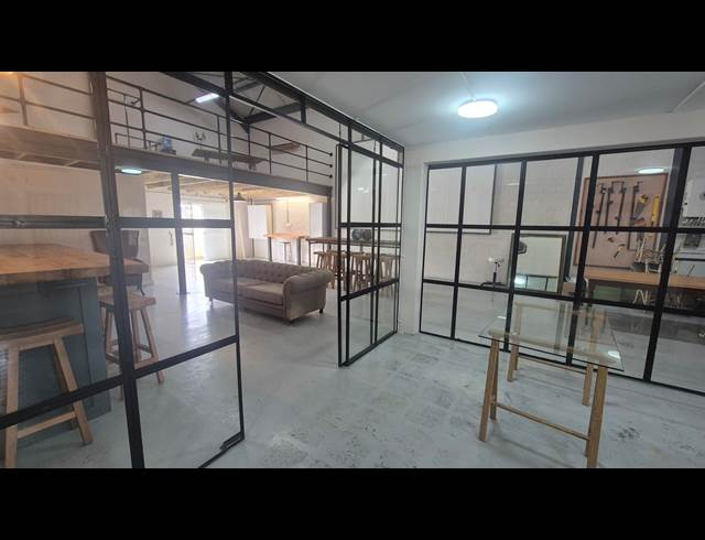 281M² WAREHOUSE TO LET IN WESTLAKE