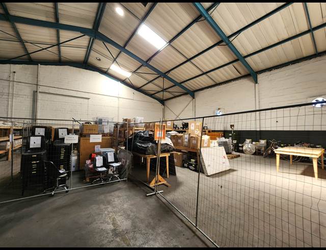 3,260M² WAREHOUSE TO LET IN KILLARNEY GARDENS