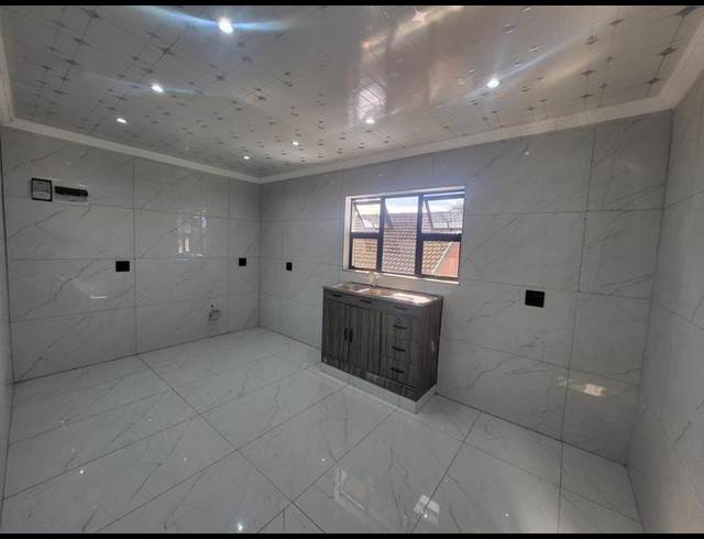 BUSINESS PROPERTY TO RENT IN BEREA