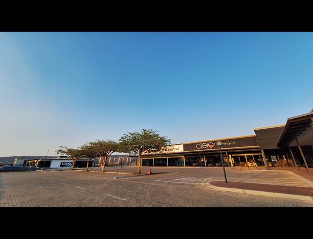 264M² RETAIL TO LET IN RIVERSIDE PARK