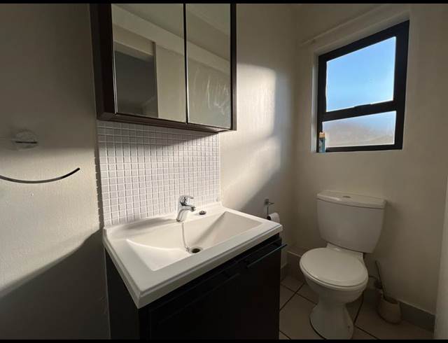 2 BEDROOM PROPERTY TO RENT IN BRYANSTON