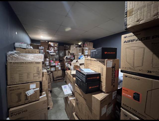 1,034M² WAREHOUSE TO LET IN BRIARDENE