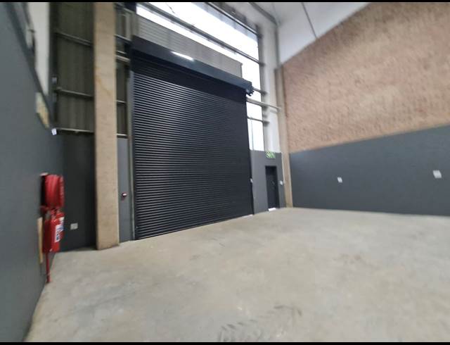 519M² WAREHOUSE TO LET IN SAMRAND BUSINESS PARK