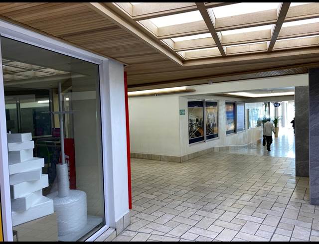 40M² RETAIL TO LET IN CAMPS BAY