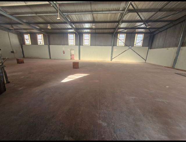 478M² WAREHOUSE TO LET IN DENVER