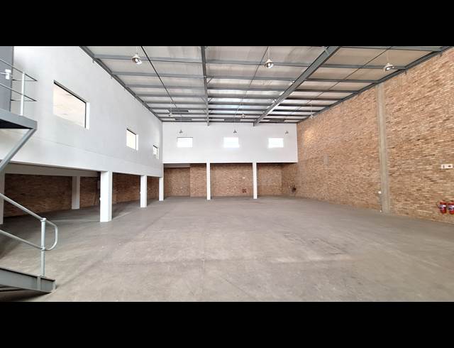 1,066M² WAREHOUSE TO LET IN NORTH RIDING