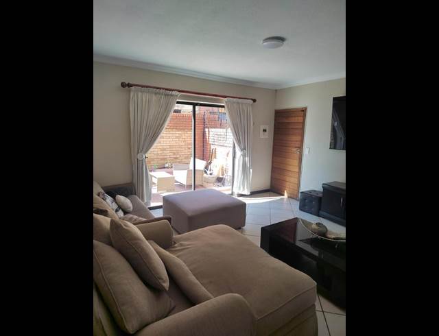 3 BEDROOM PROPERTY TO RENT IN MEYERSDAL