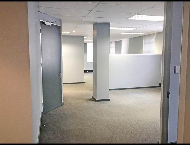 1,504M² OFFICE TO LET IN BRUMA