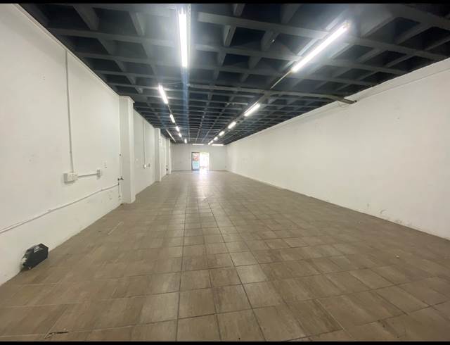 250M² RETAIL TO LET IN PARKLANDS