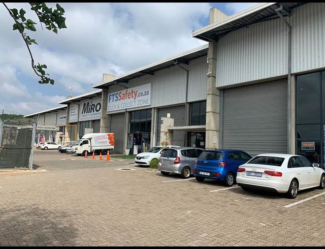 290M² WAREHOUSE TO LET IN RIVERHORSE VALLEY