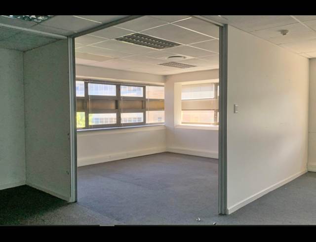 1,503M² OFFICE TO LET IN SANDTON CENTRAL