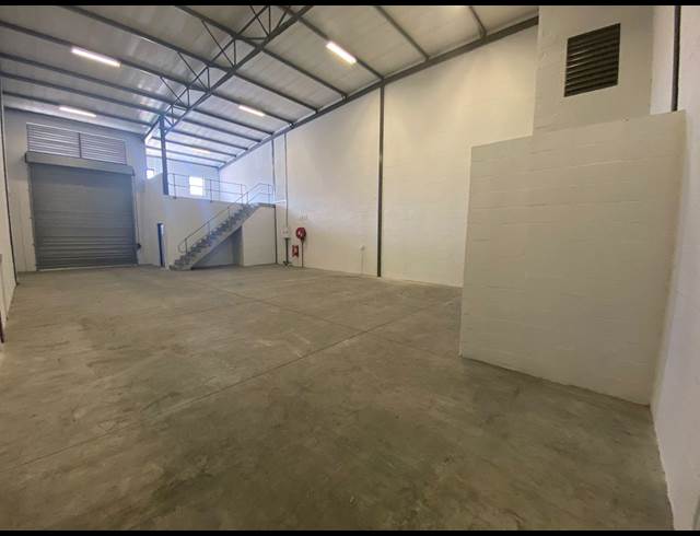 224M² WAREHOUSE TO LET IN MAITLAND