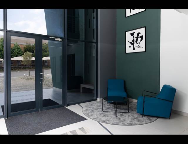 586M² OFFICE TO LET IN VORNA VALLEY
