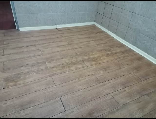 1 bed property to rent in WANNENBURGHOOGTE