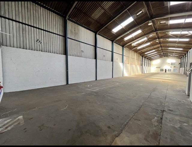 2,770M² WAREHOUSE TO LET IN EPPING INDUSTRIAL