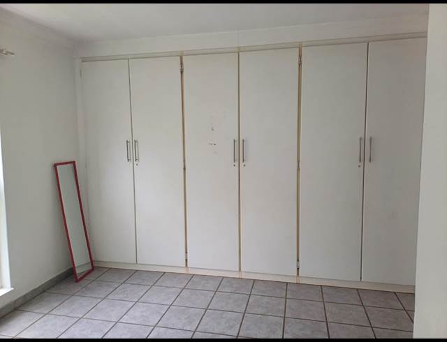 3 bed property to rent in DIE HOEWES