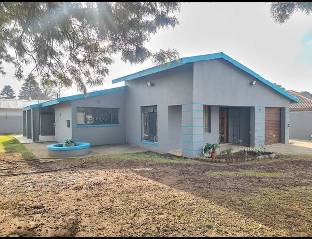 3 BEDROOM PROPERTY TO RENT IN MEYERTON CENTRAL