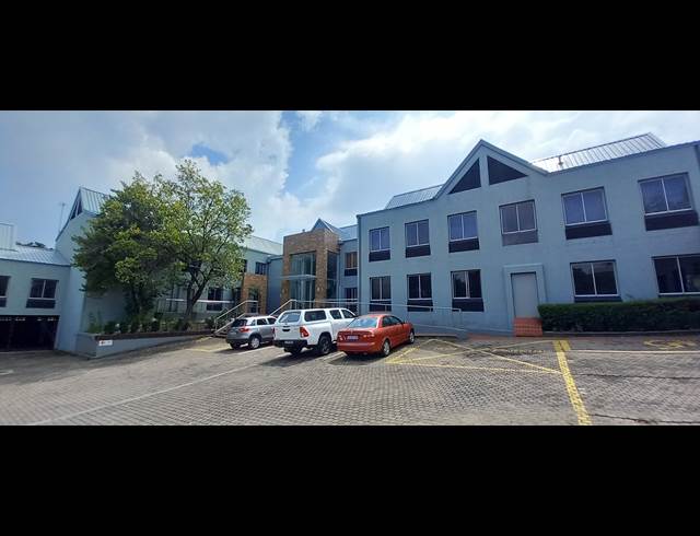 239M² OFFICE TO LET IN WOODMEAD