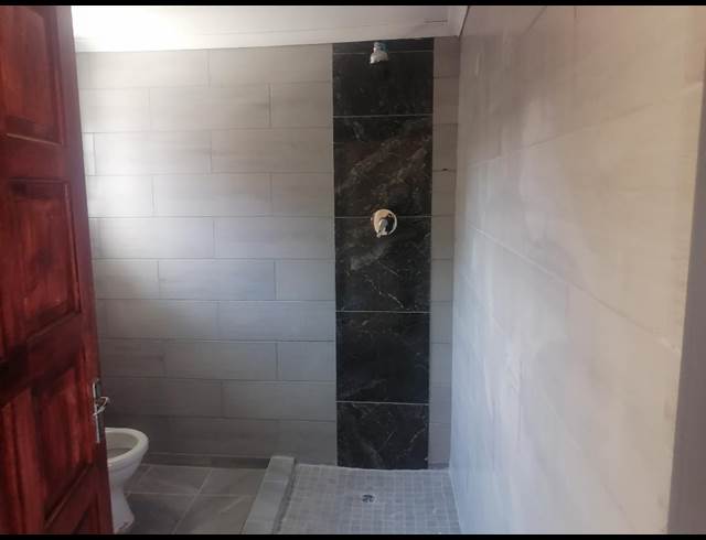 2 bed property to rent in REGENTS PARK ESTATE