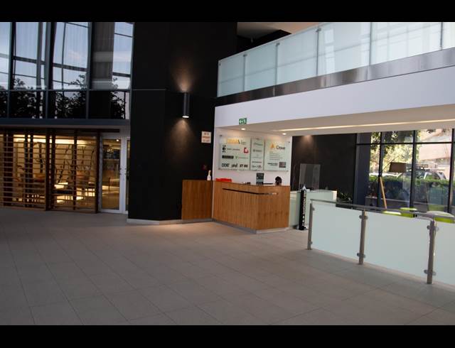 410M² OFFICE TO LET IN SANDOWN