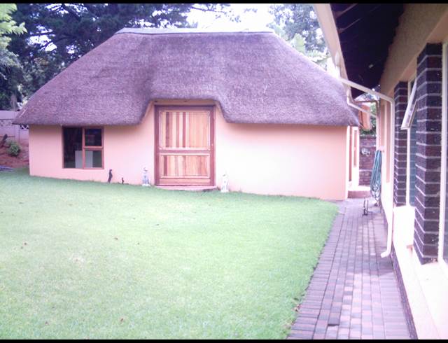 4 bed property to rent in HAZEL PARK