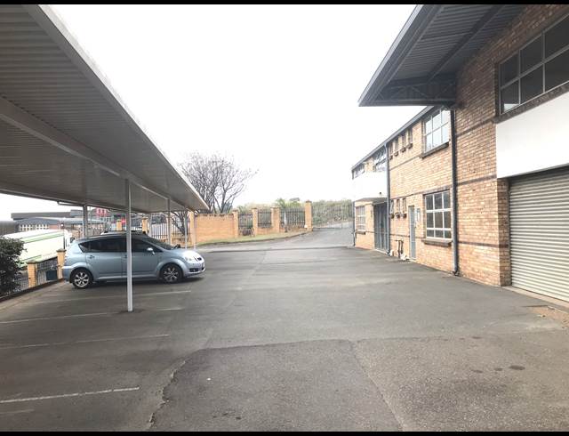 279M² WAREHOUSE TO LET IN WESTMEAD