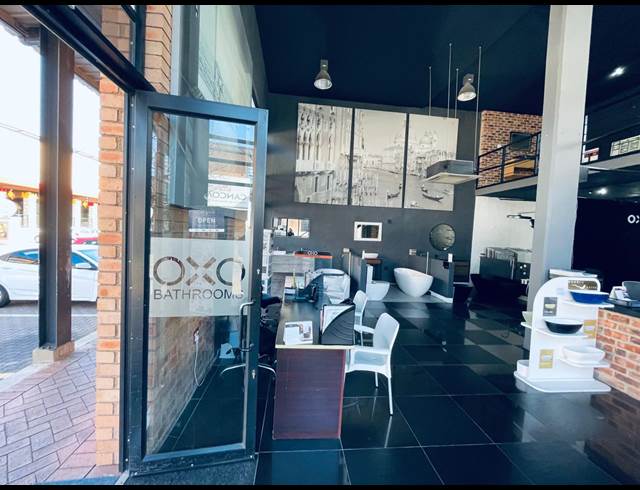 320M² RETAIL TO LET IN FOURWAYS