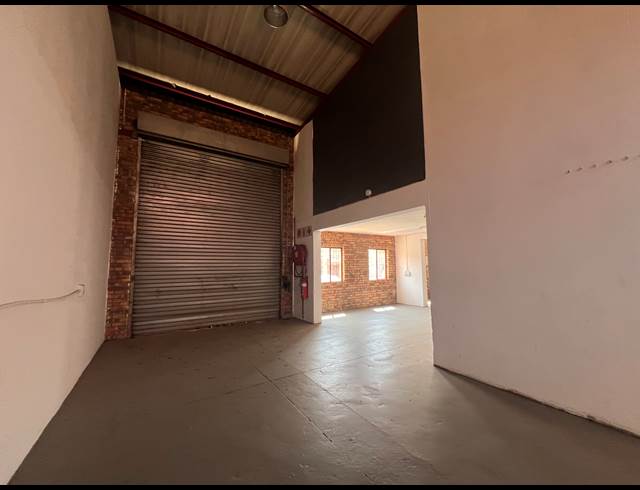 504M² WAREHOUSE TO LET IN KYA SANDS