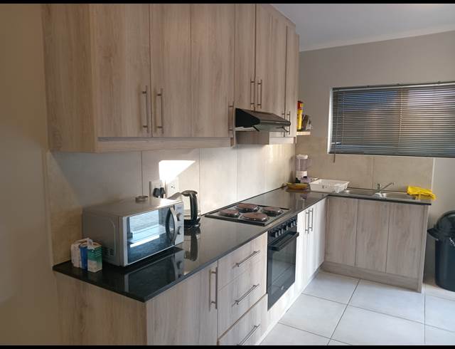 3 BEDROOM DUPLEX RENTED IN PARKLANDS