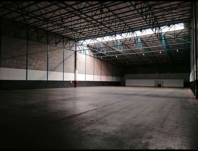 2,651M² WAREHOUSE TO LET IN EPPING INDUSTRIAL