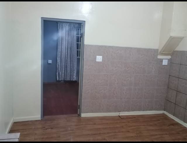 1 bed property to rent in WANNENBURGHOOGTE